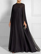 Einfaches zweiteiliges klassisches Unterkleid + durchsichtiges Maxikleid mit Umhang außen